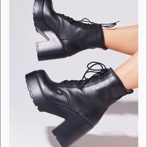 Roc Mascot boots never worn